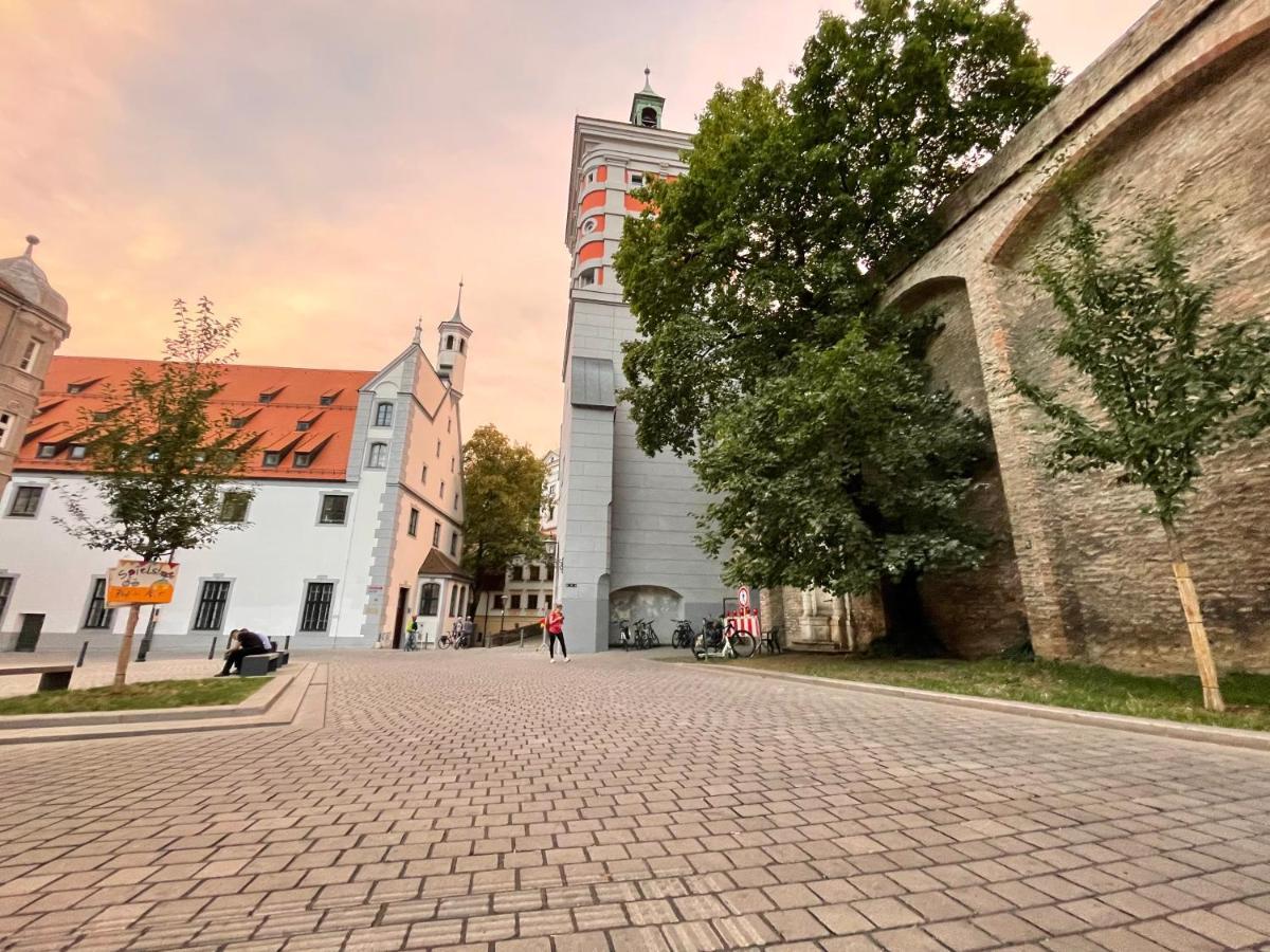 Apartment Am Roten Tor Augsburg Bagian luar foto